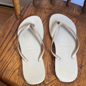 HAVAIANAS SLIDE SANDALS 💥